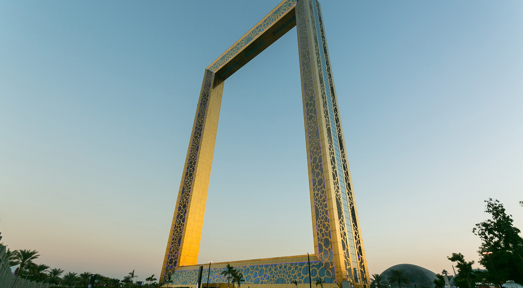 Planning to visit Dubai Frame: Timings, Best Time, Location