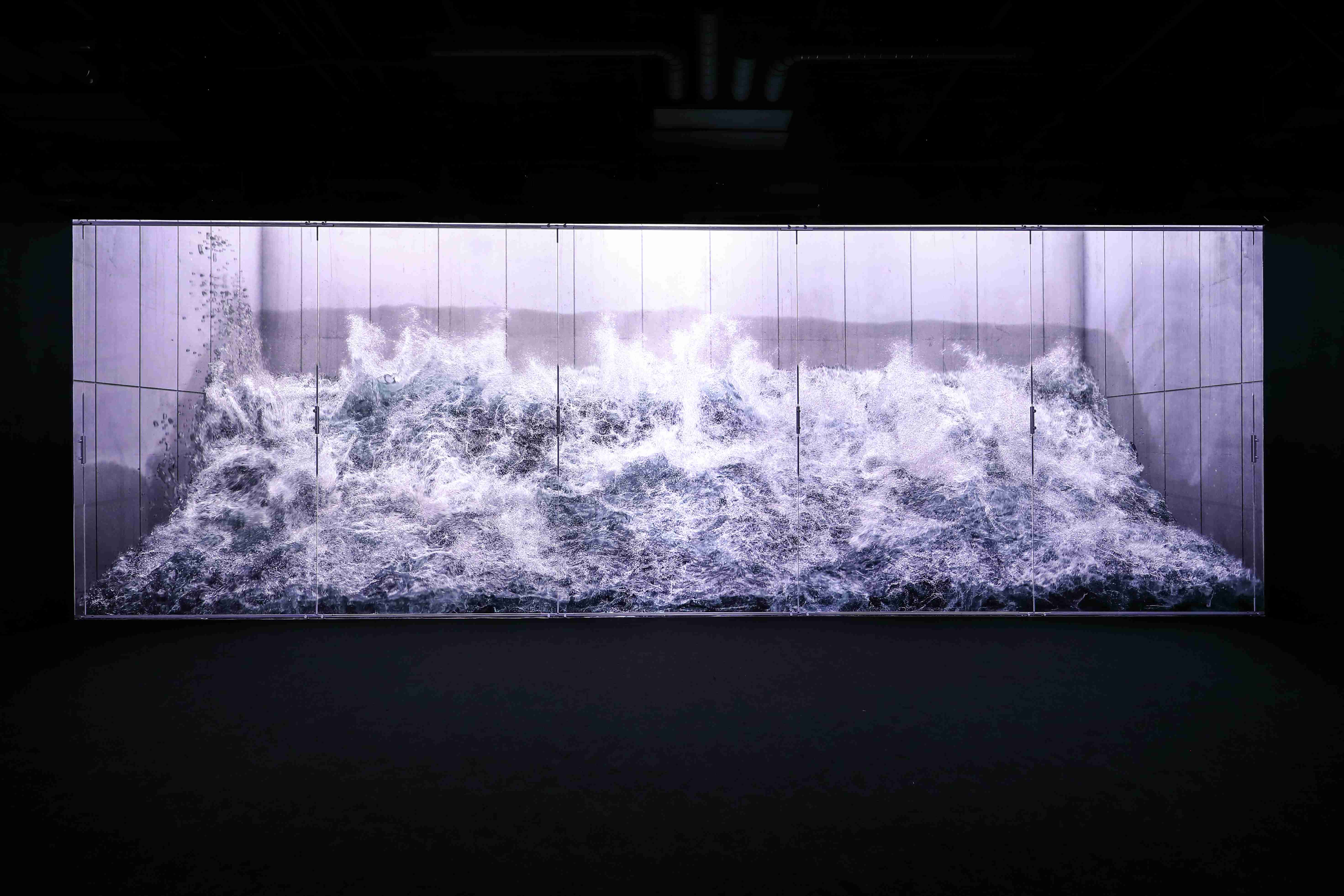 Arte Museum - White Light