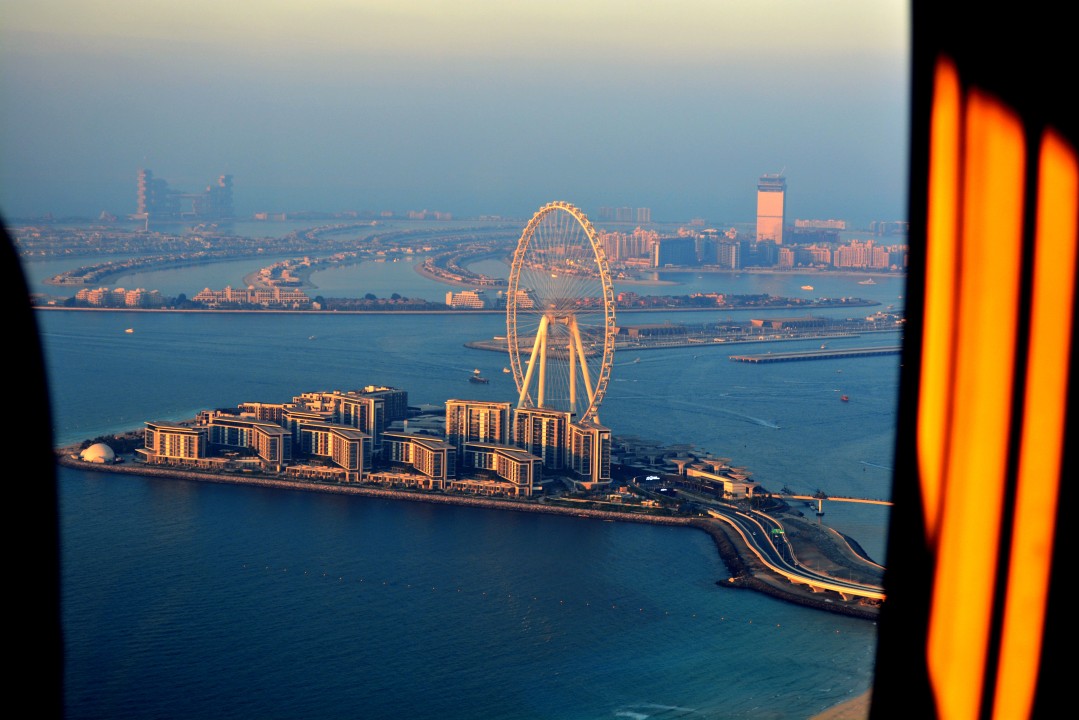 Helicopter Tour in Dubai: Ain Dubai