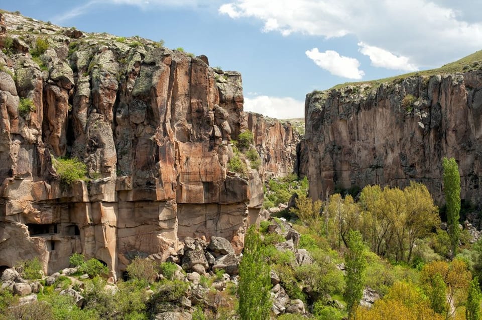 Guided Green Tour with Lunch and Entry Tickets
