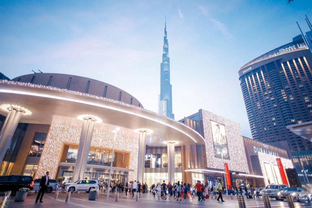 Dubai City Tour: Dubai Mall View