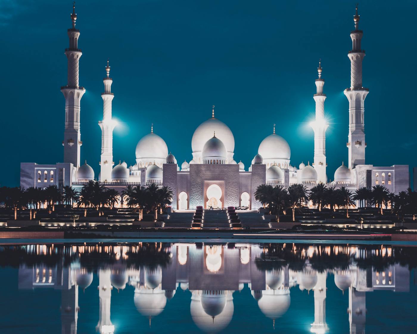 Abu Dhabi City Tour: Sheikh Zayed Grand Mosque