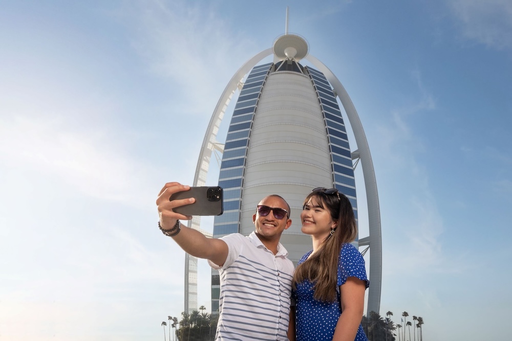 Inside Burj Al Arab - clicktoguide