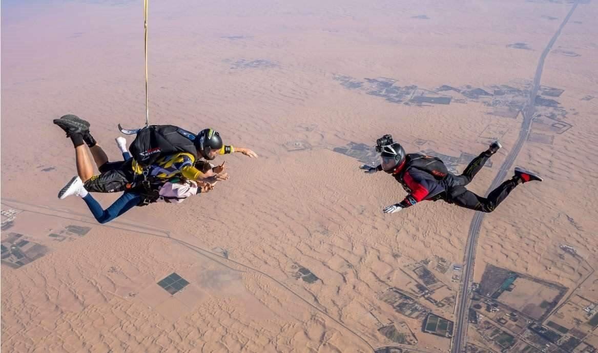 Skydive Dubai: Desert Dropzone