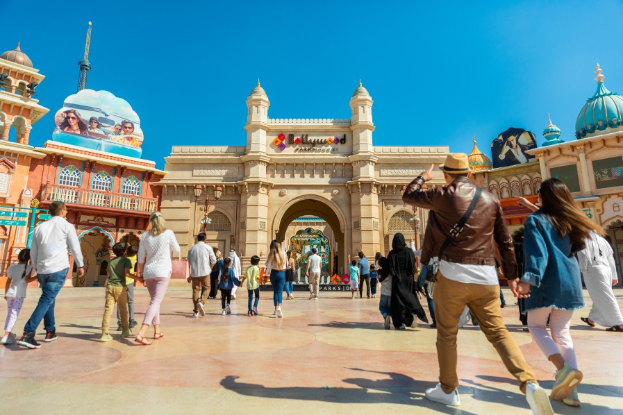 Dubai Parks and Resorts: Entrance